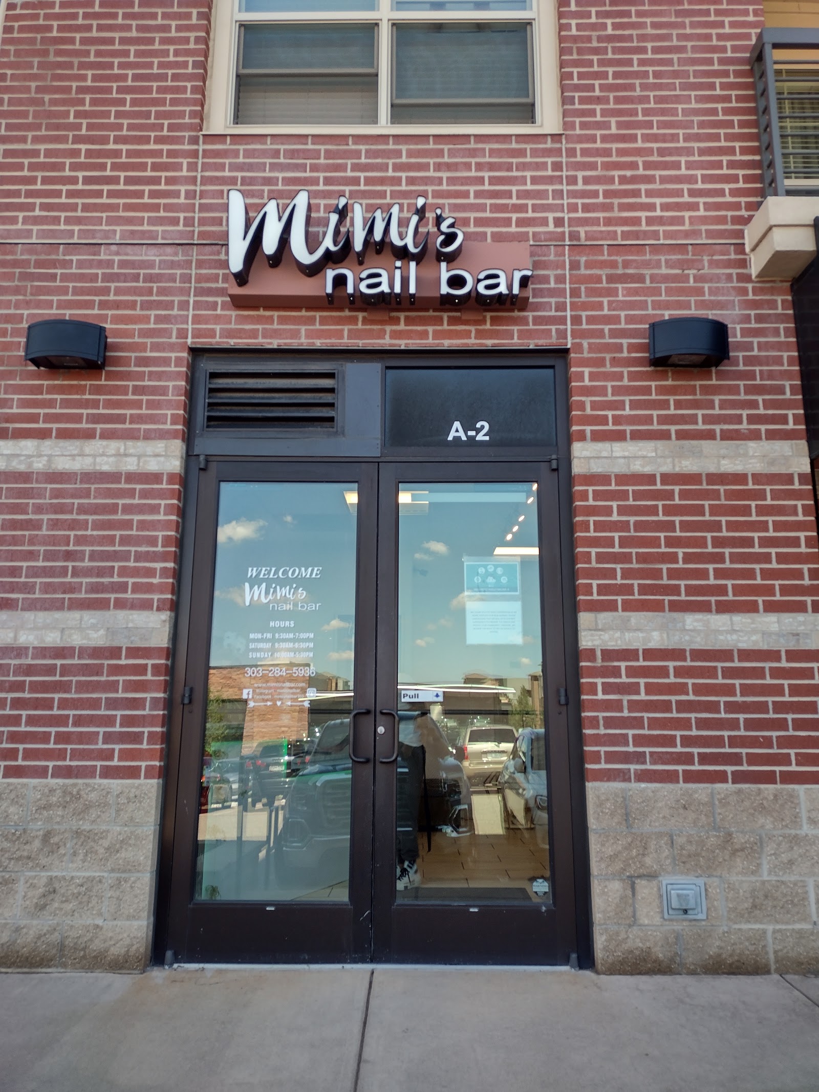Mimi's Nail Bar nail work in Englewood, Colorado